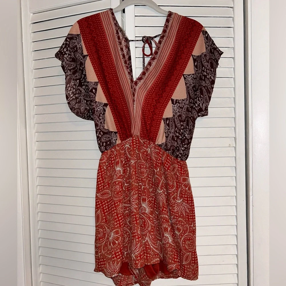 Patterned romper - Picture 1 of 2